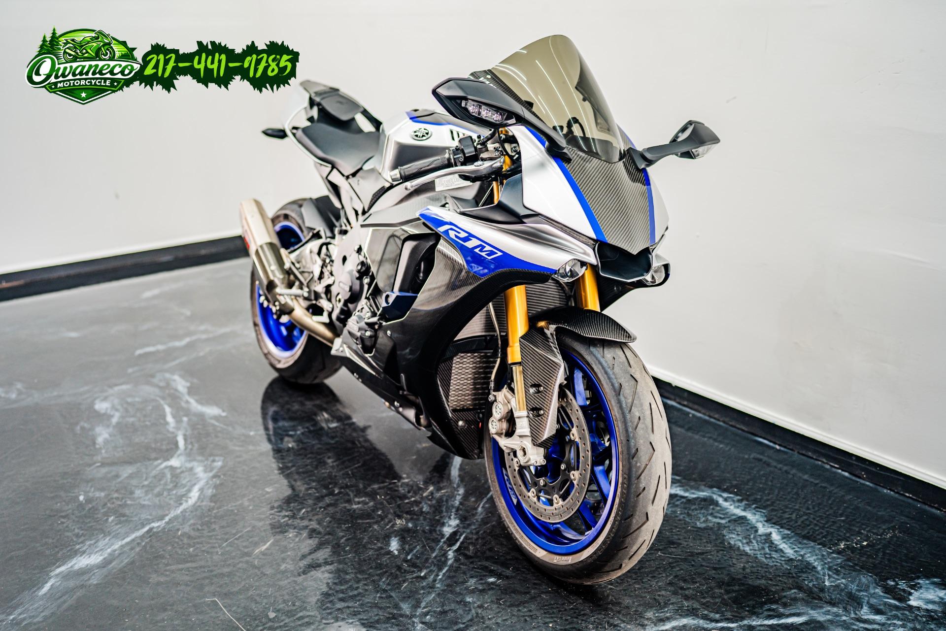 2018 YAMAHA YZF-R1M