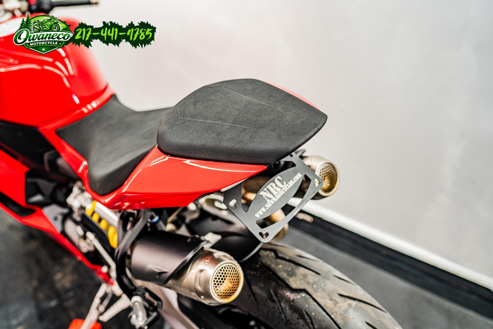 2025 DUCATI PANIGALE V2